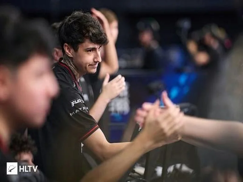 官宣:RED Canids将全队下放替补席